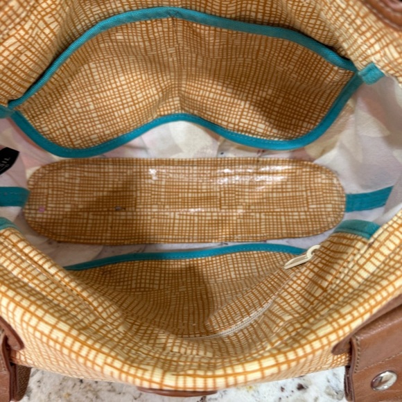 Fossil Key Per Floral Patterned Tote Bag - Brown and Burgundy - Picture 5 of 9